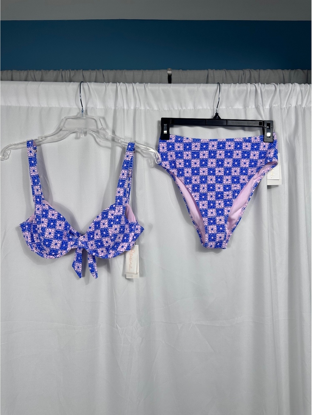 Raisins Blue and Pink Full Moon Bra Bikini Top with High Waist Bottom Set Medium